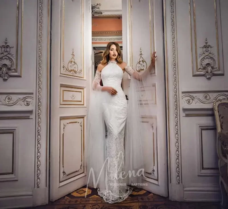 Νυφικό γοργονέ με λαιμόκοψη και ουρά