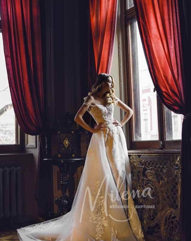 Γοργονέ νυφικό με μπούστο καρδιά